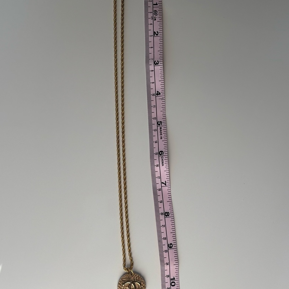 CC GOLD NECKLACE - Picture 5 of 5